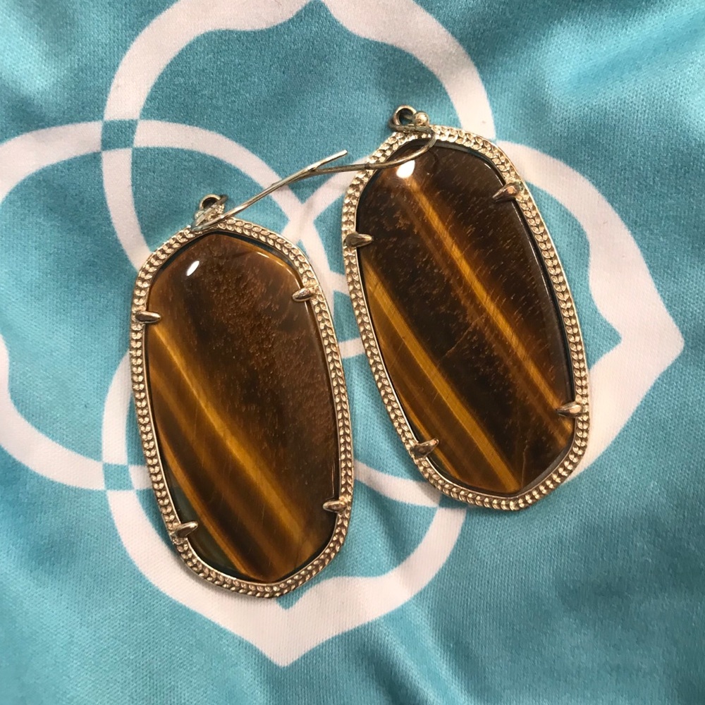 Kendra Scott Danielle Earrings in Tiger’s Eye